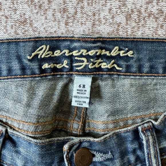Abercrombie Distressed Bootcut Stretch Jeans - Picture 4 of 7